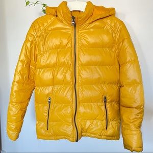 Guess Yellow Puffer